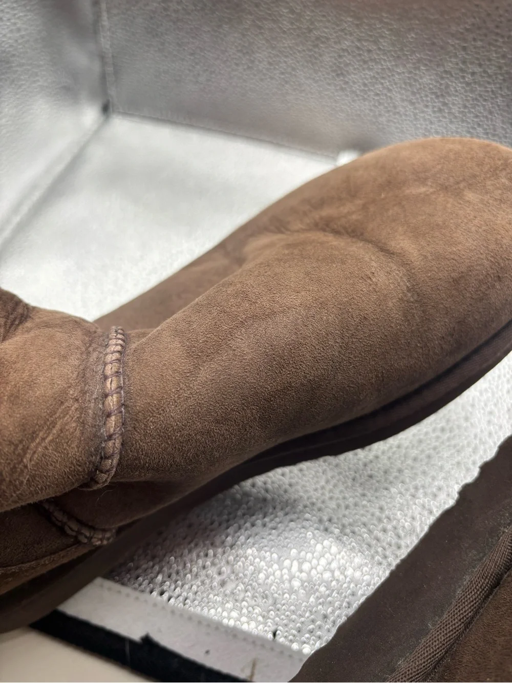 Ugg Austrailia Classic Short 5826 Boots Womens 10 Leather Upper Sheep Skin Inner